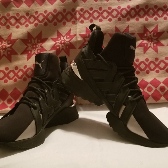 Puma - Picture 1 of 7